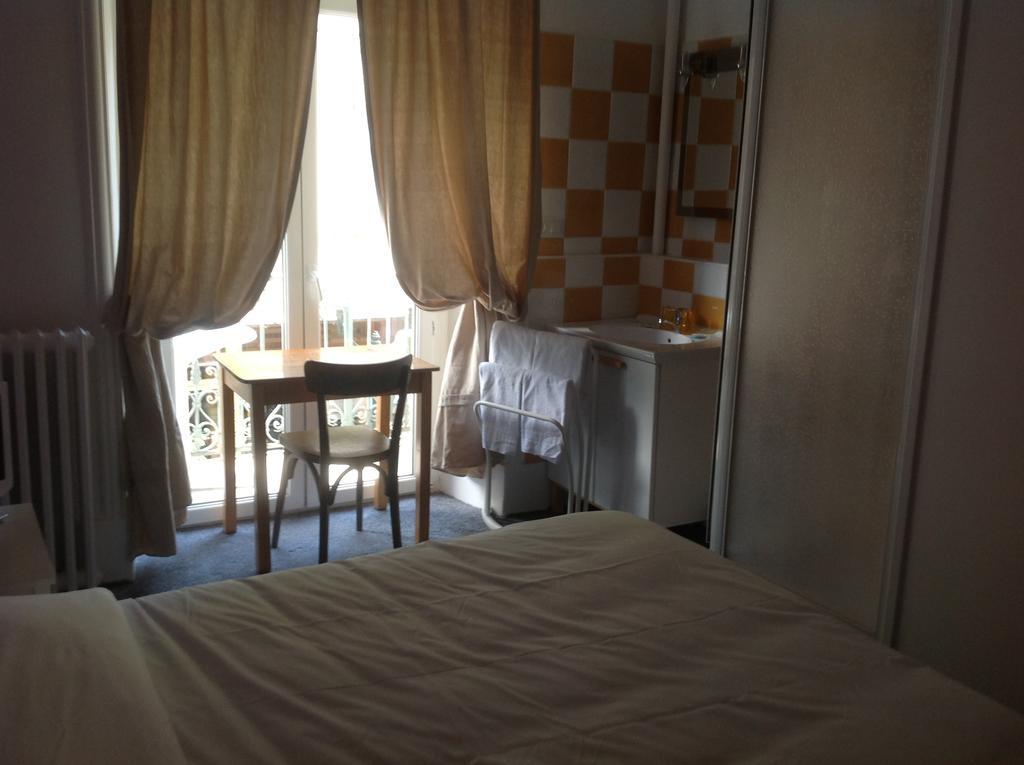 Hotel Les Celestins Vals-les-Bains Exterior foto